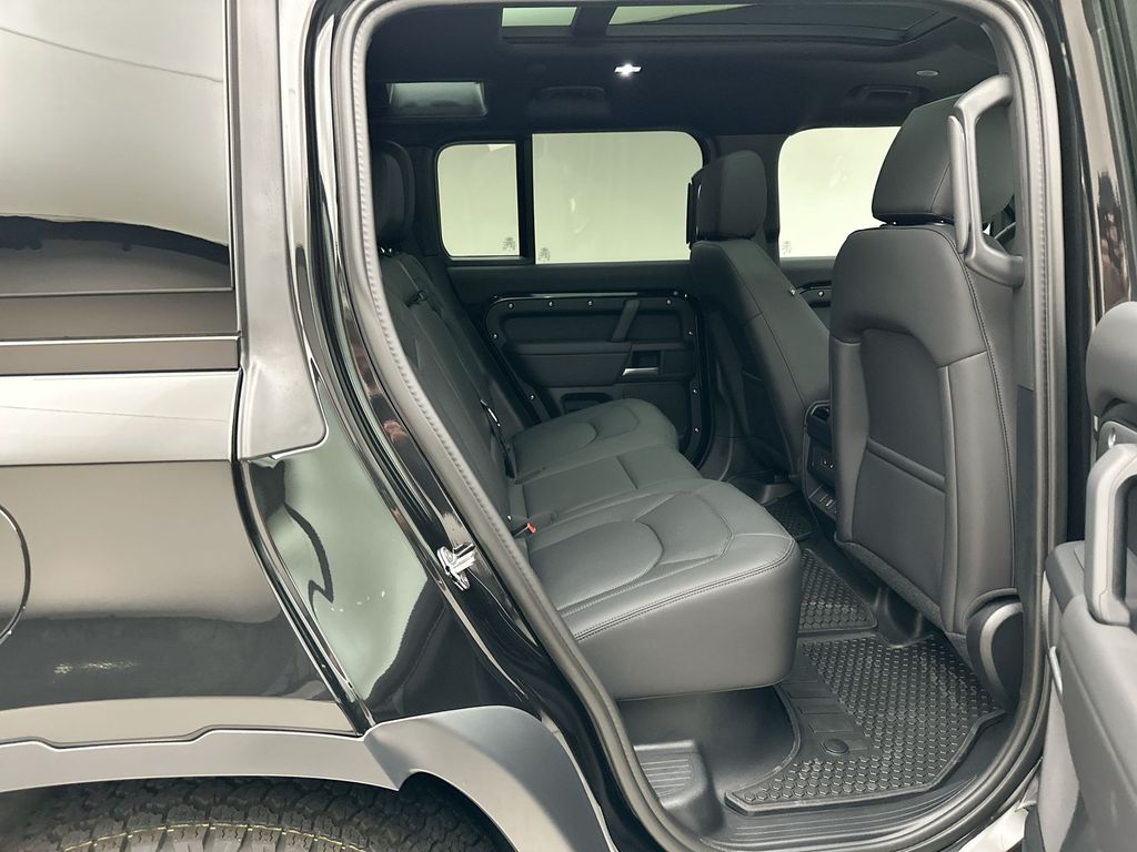 Thumbnail: 2026 Land Rover Defender - 7