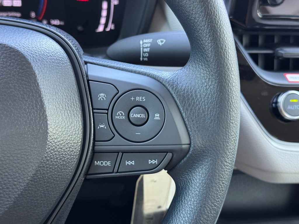 2026 Toyota Corolla LE photo 20