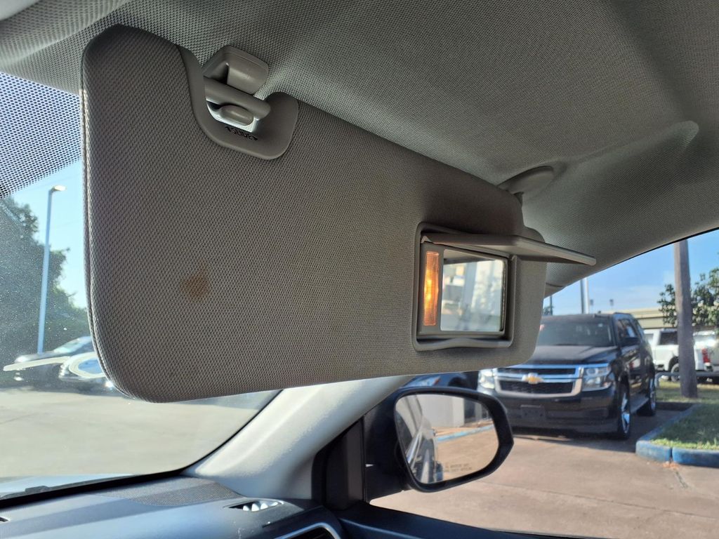 2014 Toyota Highlander XLE V6 Gray at Texan Dodge Chrysler Jeep Ram