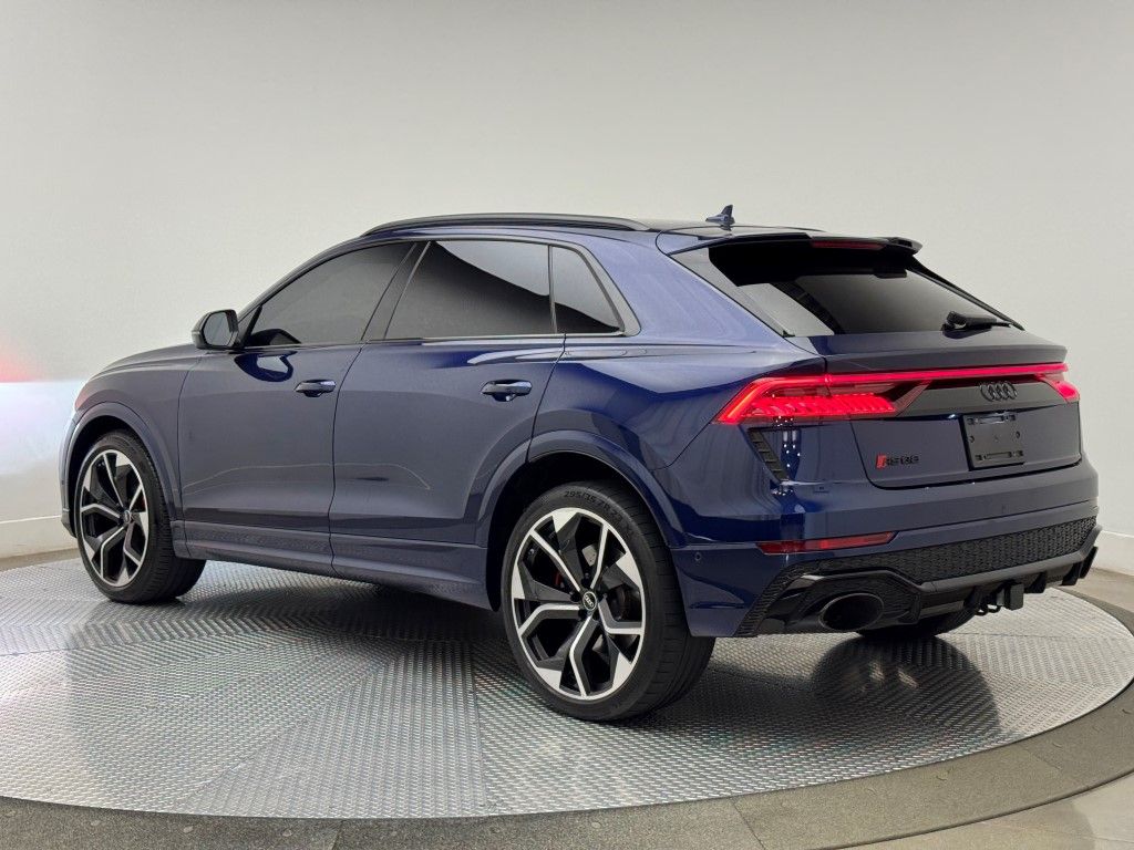 Thumbnail: 2021 Audi RS Q8 - 12