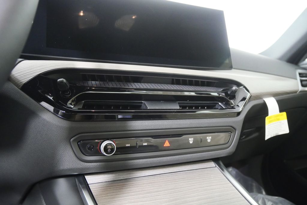 Thumbnail: 2026 BMW 2 Series - 17