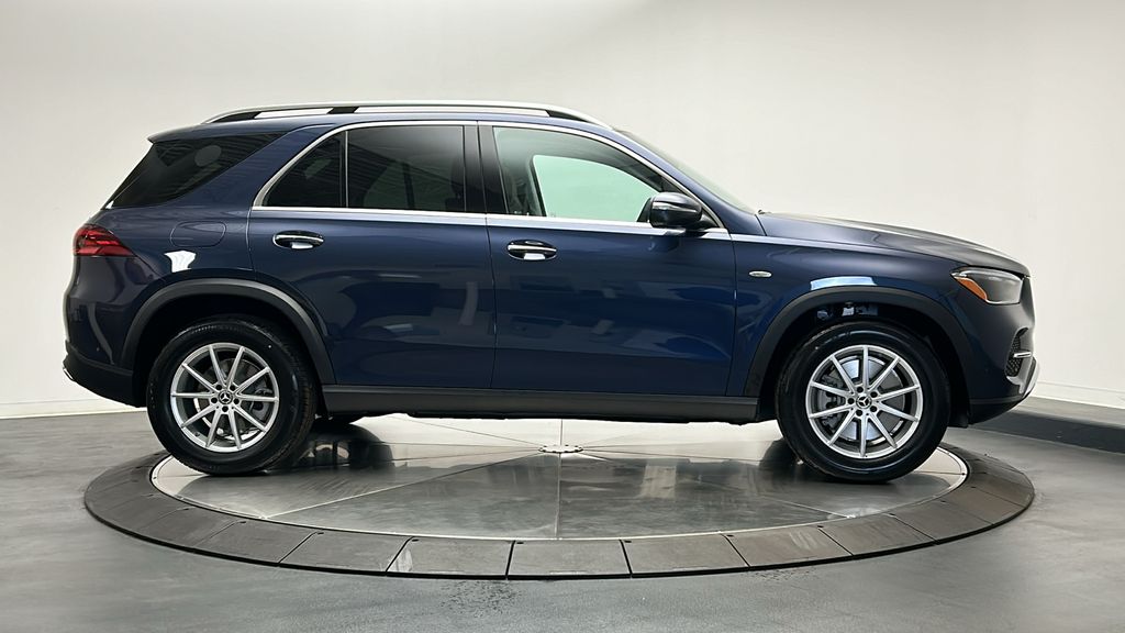 2025 Mercedes-Benz GLE 450 8