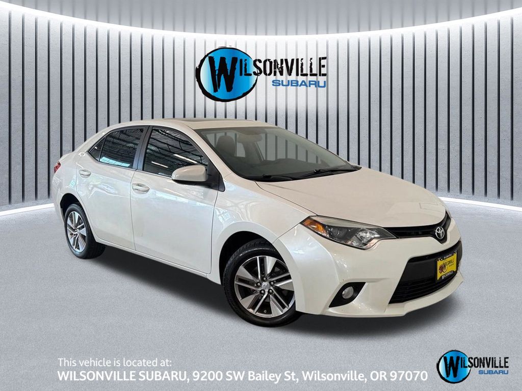 2014 Toyota Corolla Blanco (Blizzard Pearl) Sedán Tracción delantera Transmisión variable continua