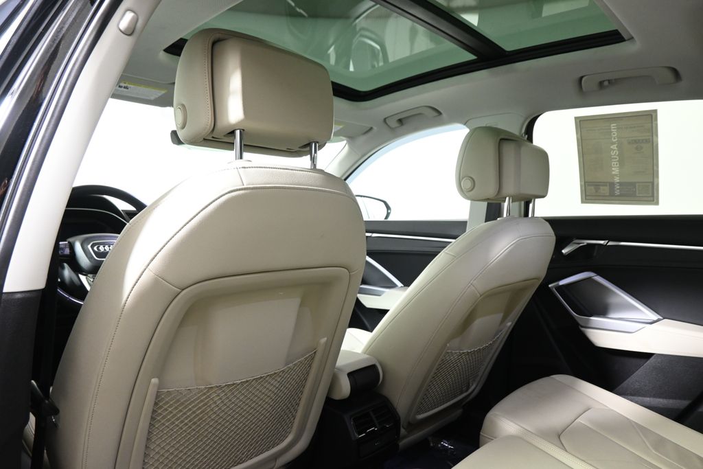 Thumbnail: 2019 Audi Q3 - 30