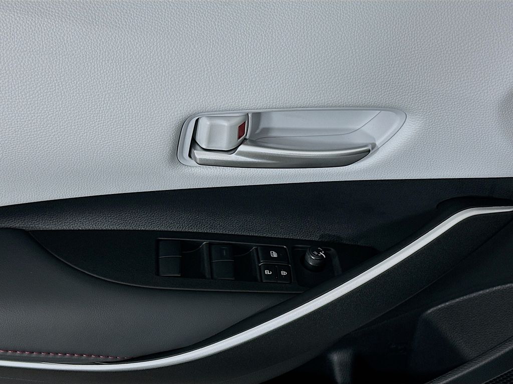 Thumbnail: 2025 Toyota Corolla - 17