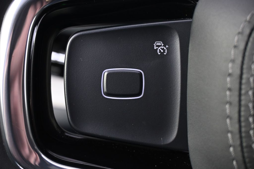 New 2025 White Lincoln Reserve image 33