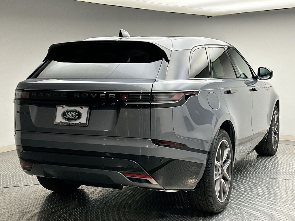 2025 Land Rover Range Rover Velar Dynamic SE 2