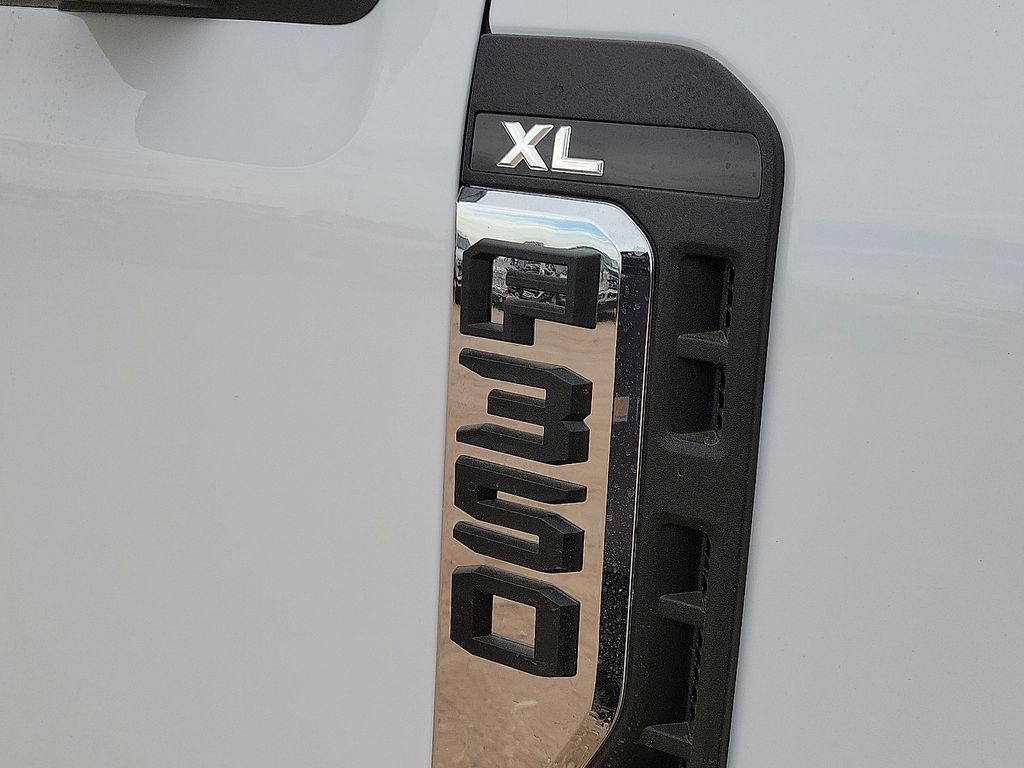 New 2026 White Ford XL image 13