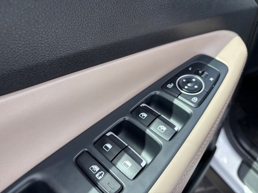 Used Car 2023 Hyundai Santa Fe  Sel For Sale Under $25,000 In Austin, Texas