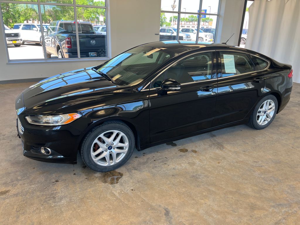 Shadow Black 2016 Ford Fusion SE Sedan Front-Wheel Drive 6-Speed Automatic