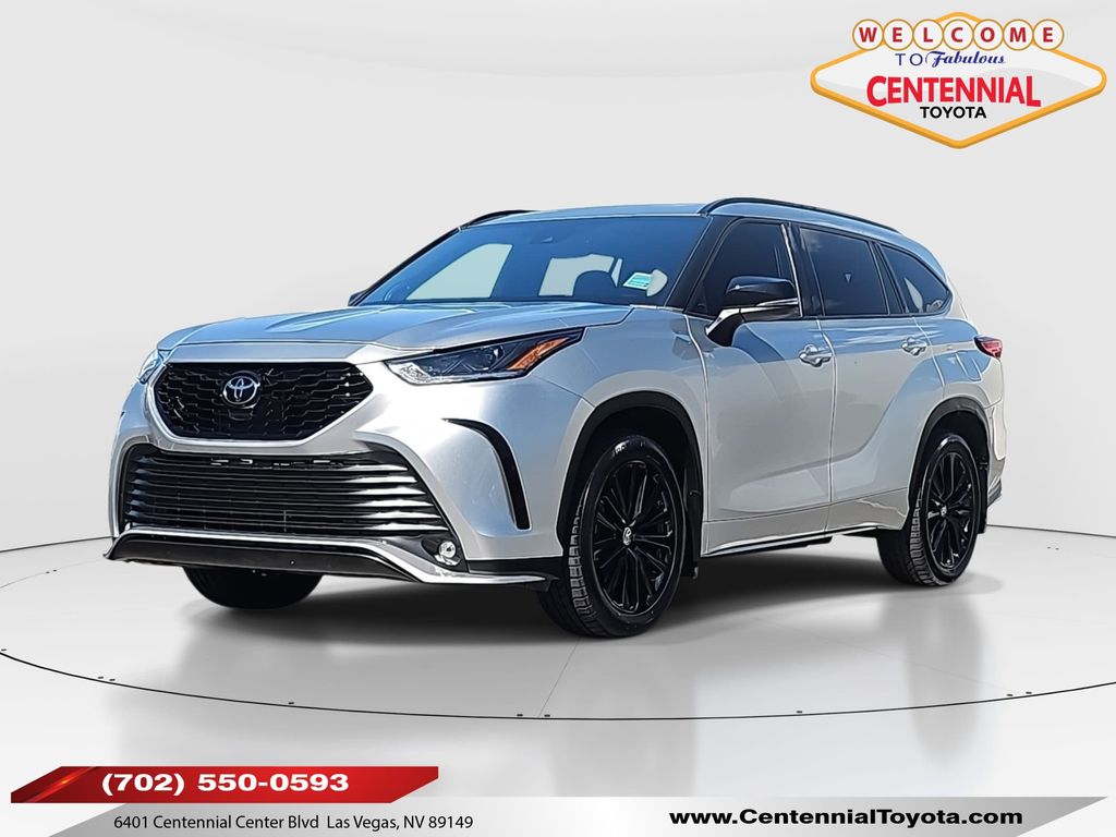 2023 Toyota Highlander XSE FWD's photo