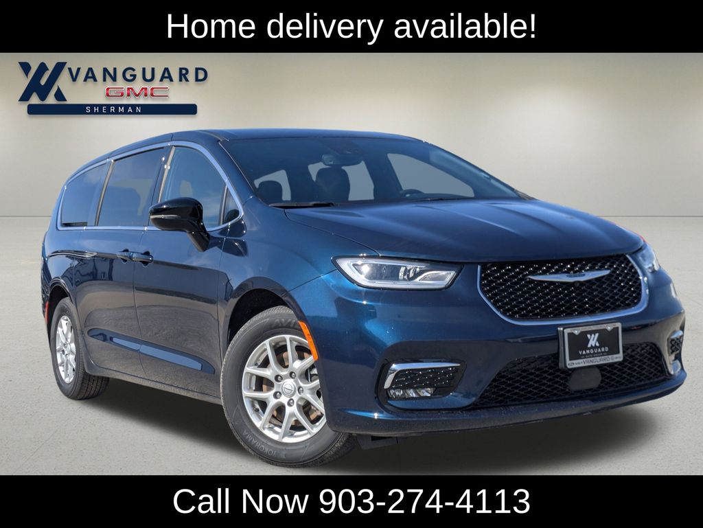 2025 Chrysler Pacifica Select FWD