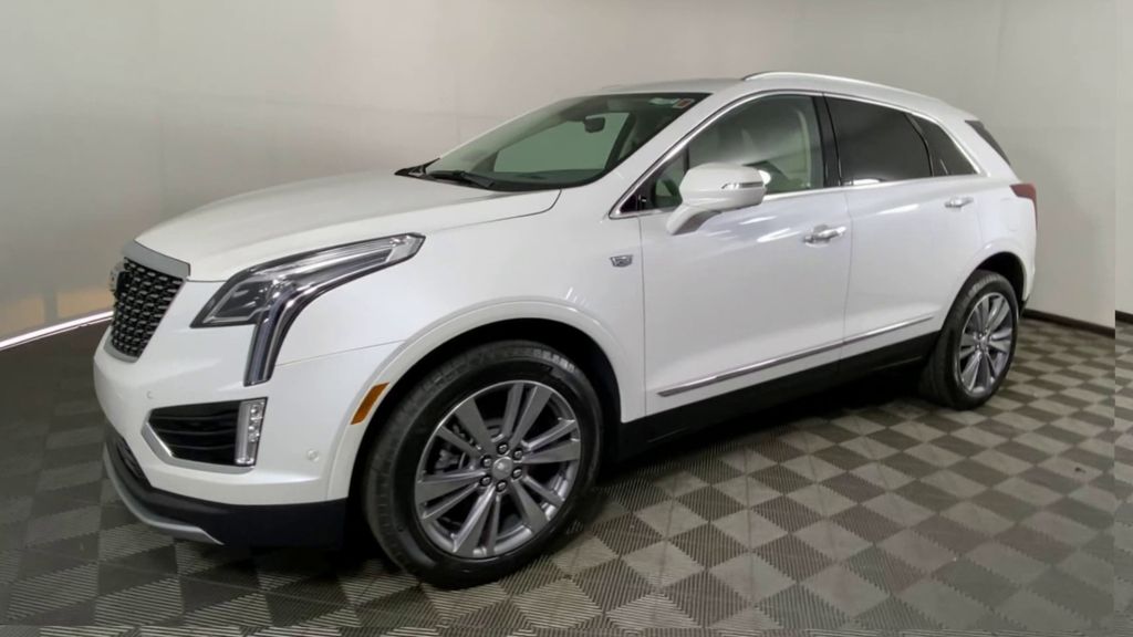 2025 Cadillac XT5 Premium Luxury 4