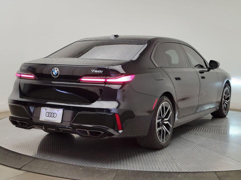 Thumbnail: 2024 BMW 7 Series - 5