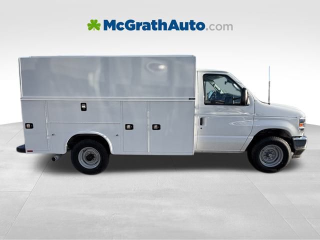 New 2026 White Ford Base image 6