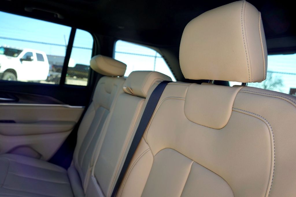 New Car 2025 Jeep Grand Cherokee  Limited For Sale Under $40,000 In Taylor, Texas