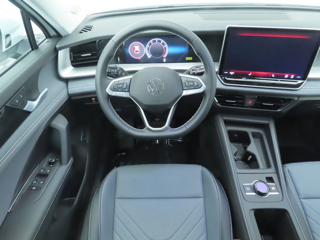 Thumbnail: 2026 Volkswagen Tiguan - 10