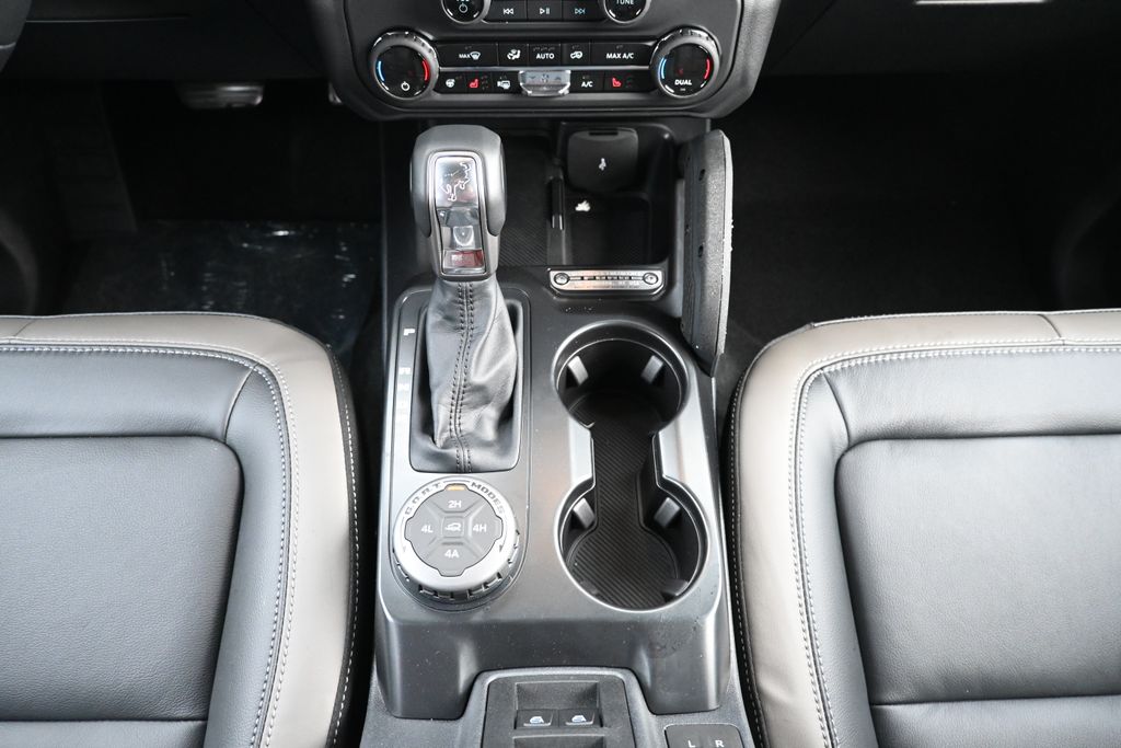 Thumbnail: 2025 Ford Bronco - 10