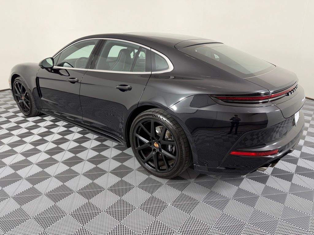 Thumbnail: 2026 Porsche Panamera - 3