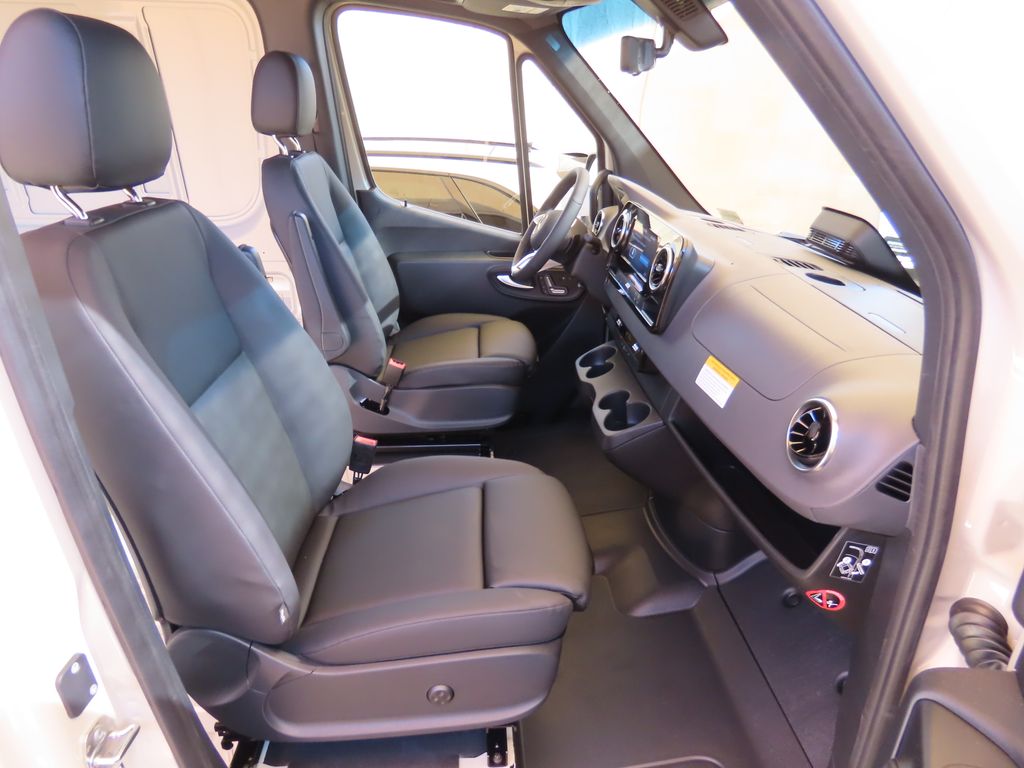 2025 Mercedes-Benz Sprinter 2500 20