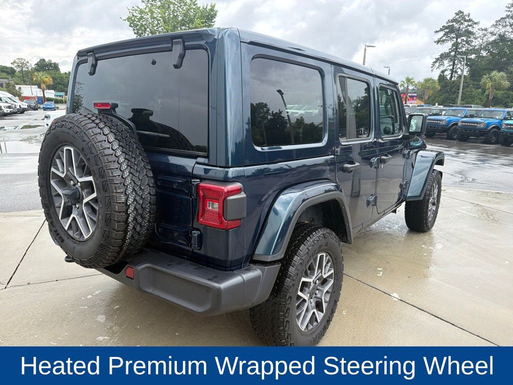 2025 Jeep Wrangler 4-Door Sahara 4x4