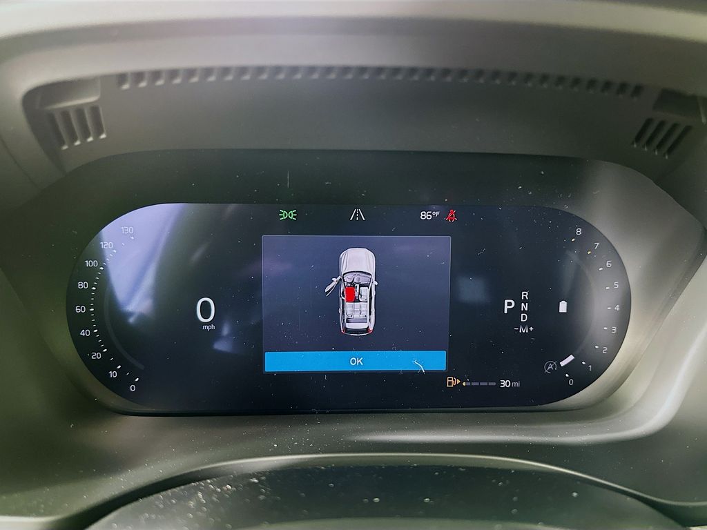 2026 Volvo XC60 Plus - Photo 12