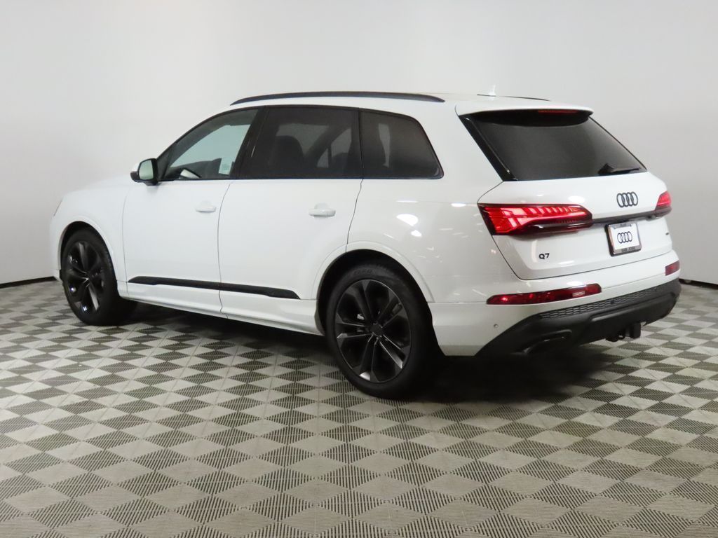 Thumbnail: 2026 Audi Q7 - 3