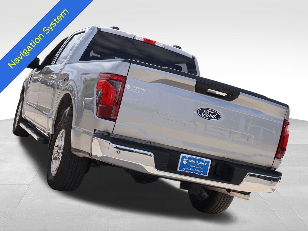 View vehicle photo 4