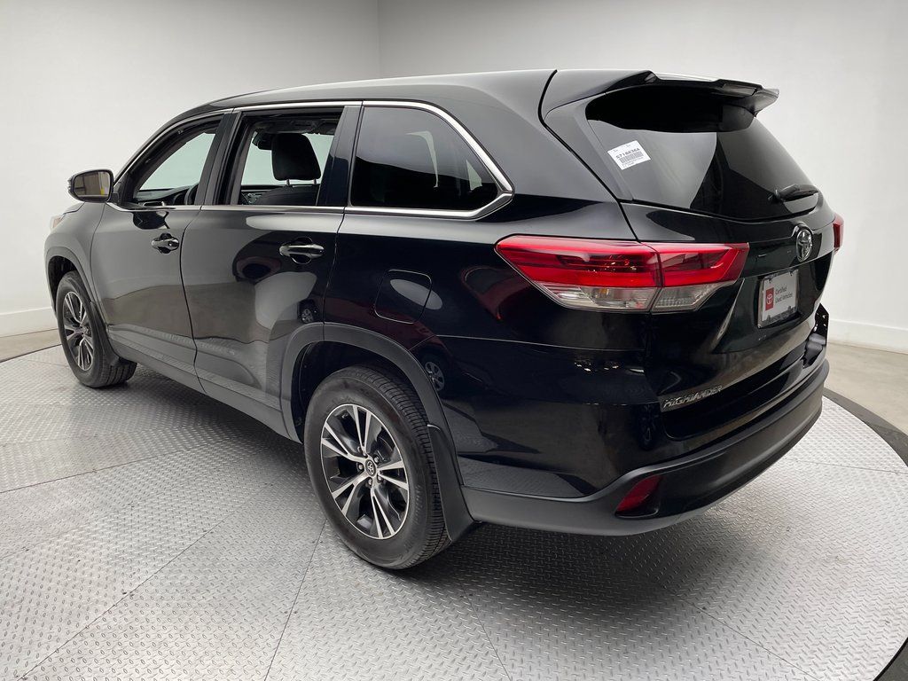 Thumbnail: 2019 Toyota Highlander - 7