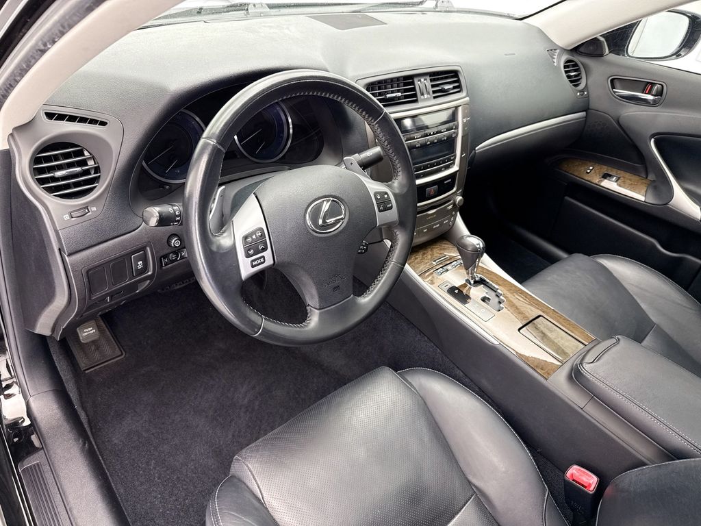 Thumbnail: 2012 Lexus IS - 9