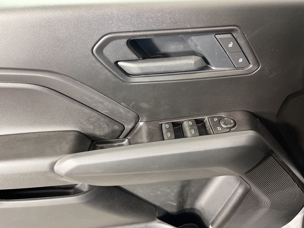 Thumbnail: 2026 Chevrolet Colorado - 25