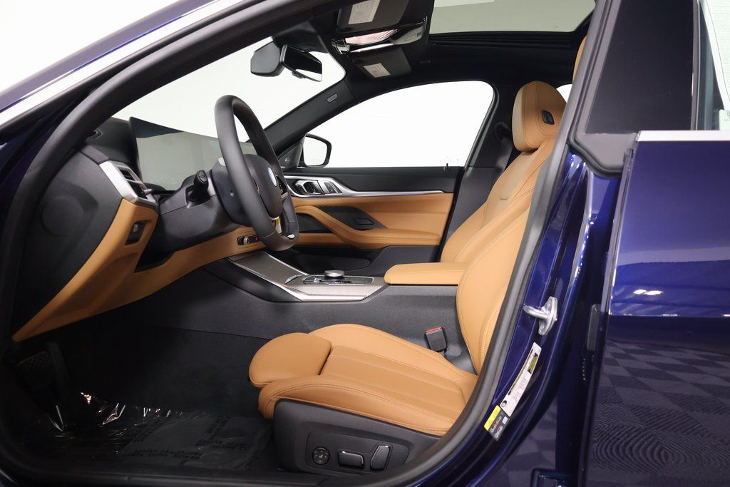 Thumbnail: 2026 BMW i4 - 5