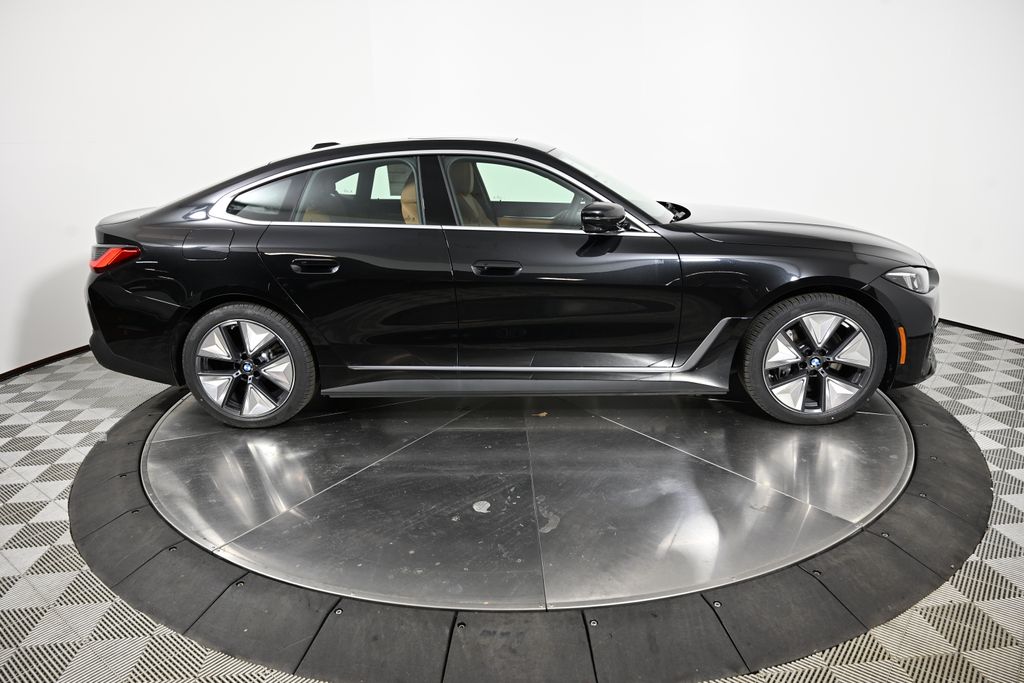 2025 BMW i4 xDrive40 6