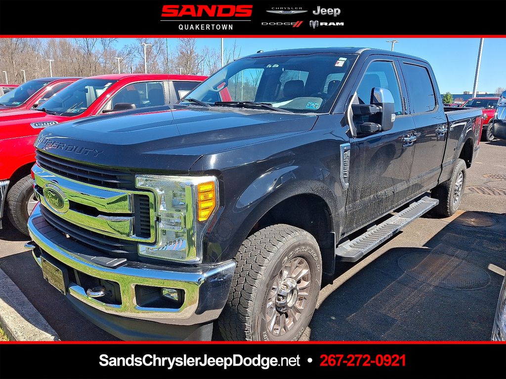 Shadow Black 2017 Ford F-250 Super Duty XLT Crew Cab 4WD Pickup Truck Four-Wheel Drive 6-Speed Automatic