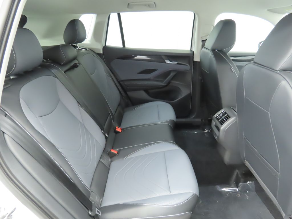 Thumbnail: 2026 Volkswagen Tiguan - 22