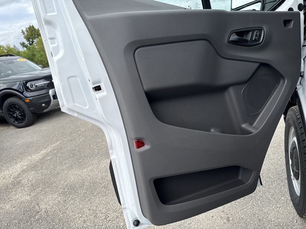 2025 Ford Transit-350 Base - 9