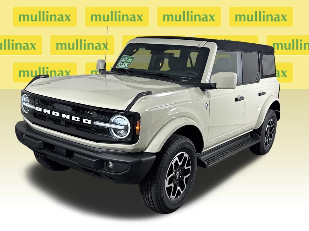 2026 Beige Ford Bronco Outer Banks 4X4 SUV