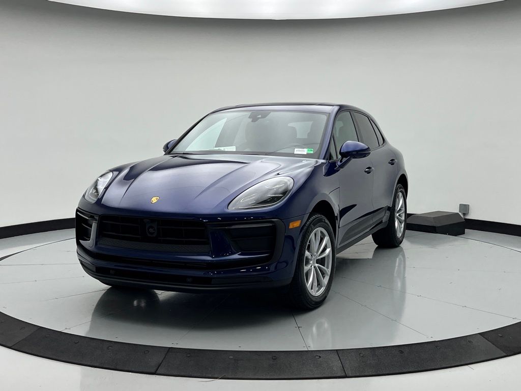 Thumbnail: 2025 Porsche Macan - 1