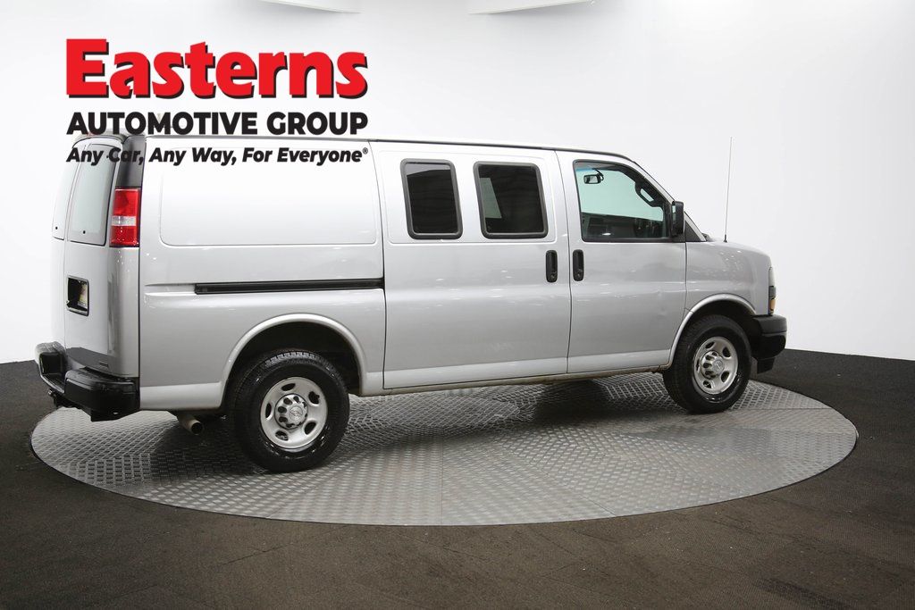 Used 2018 Silver Chevrolet Work Van image 37