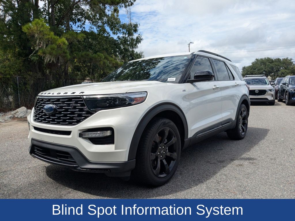 2023 Ford Explorer ST-Line