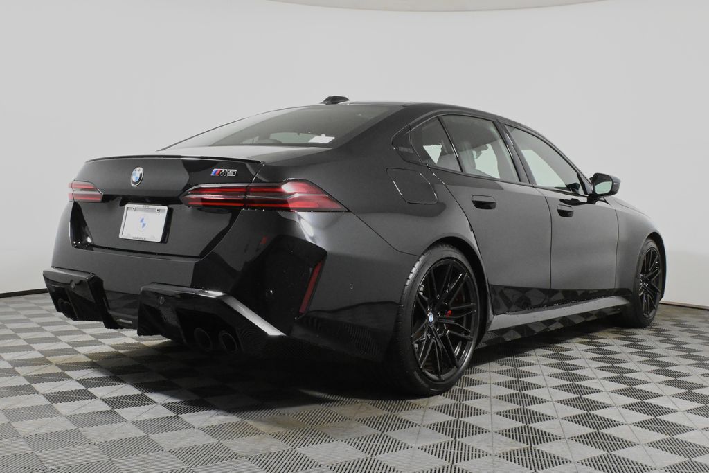 Thumbnail: 2025 BMW M5 - 7