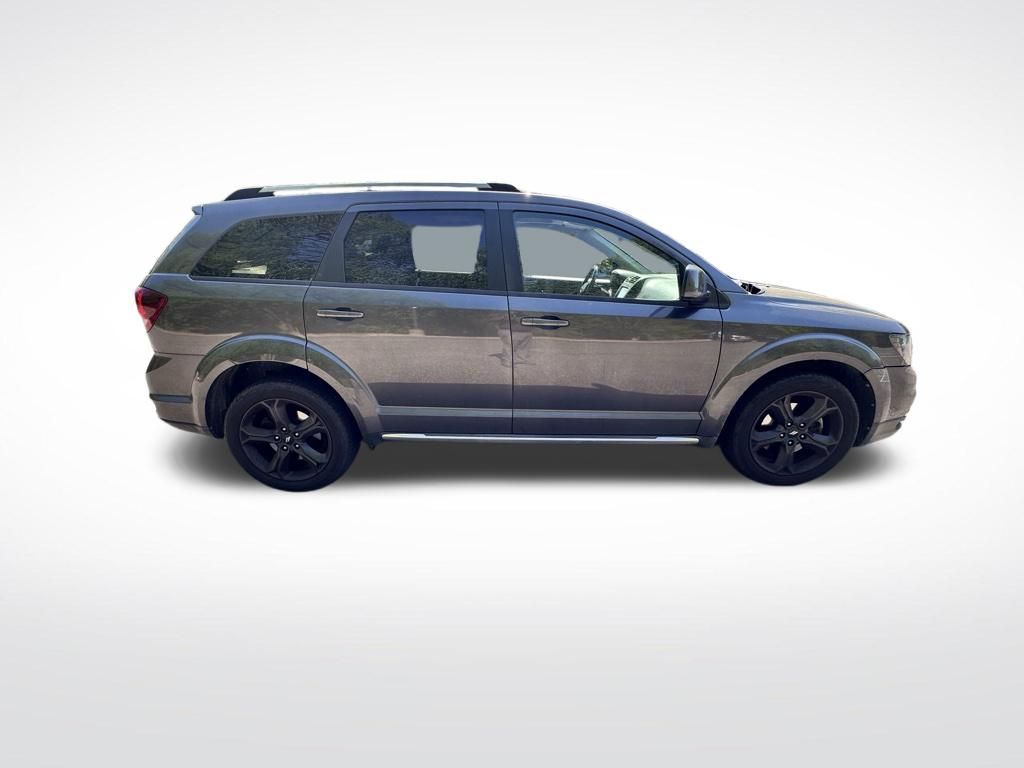 Certified Used 2020 Gray Dodge Crossroad image 5