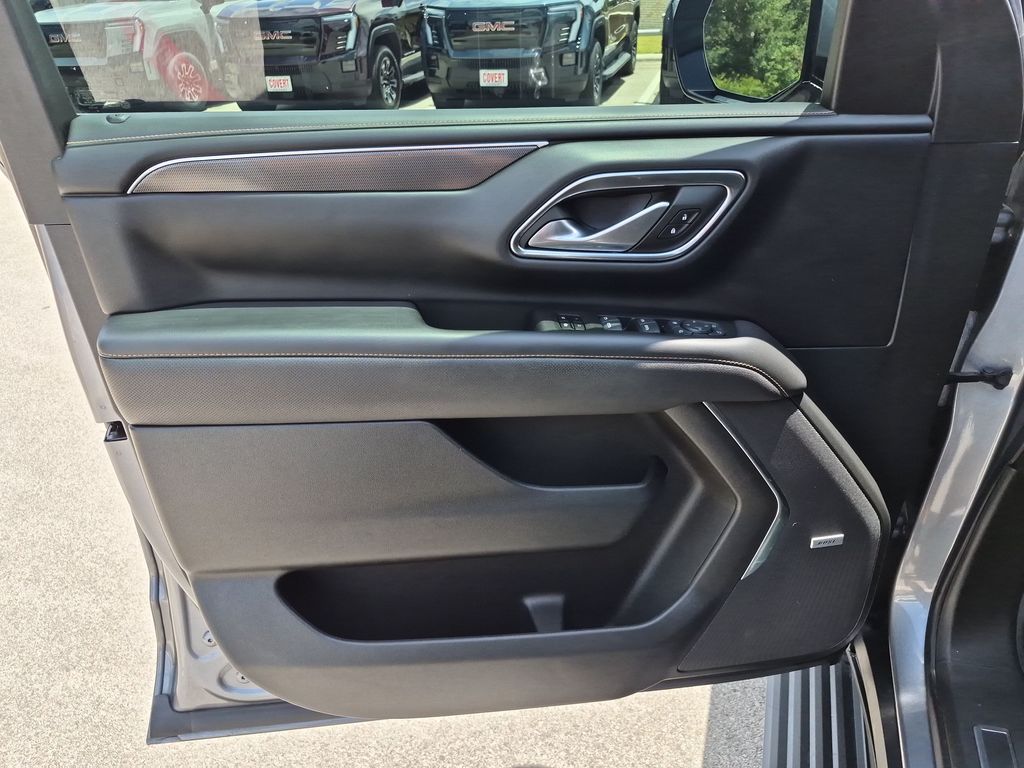 Used 2022 Gray GMC AT4 image 21