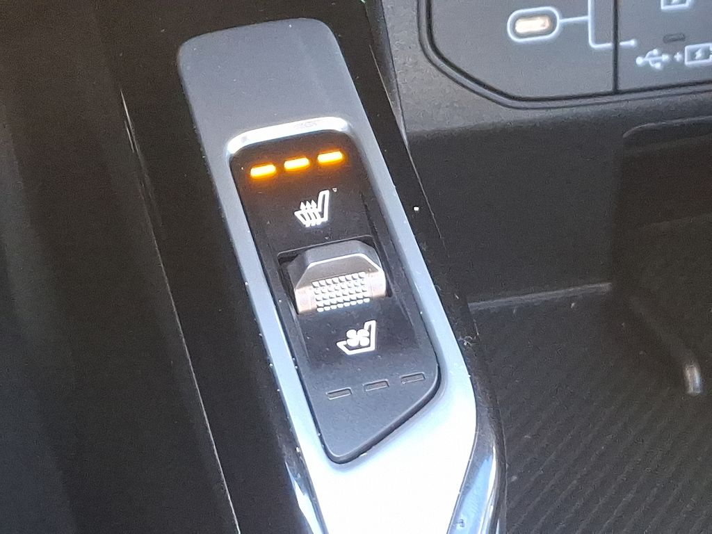 Thumbnail: 2024 Kia Sorento - 29