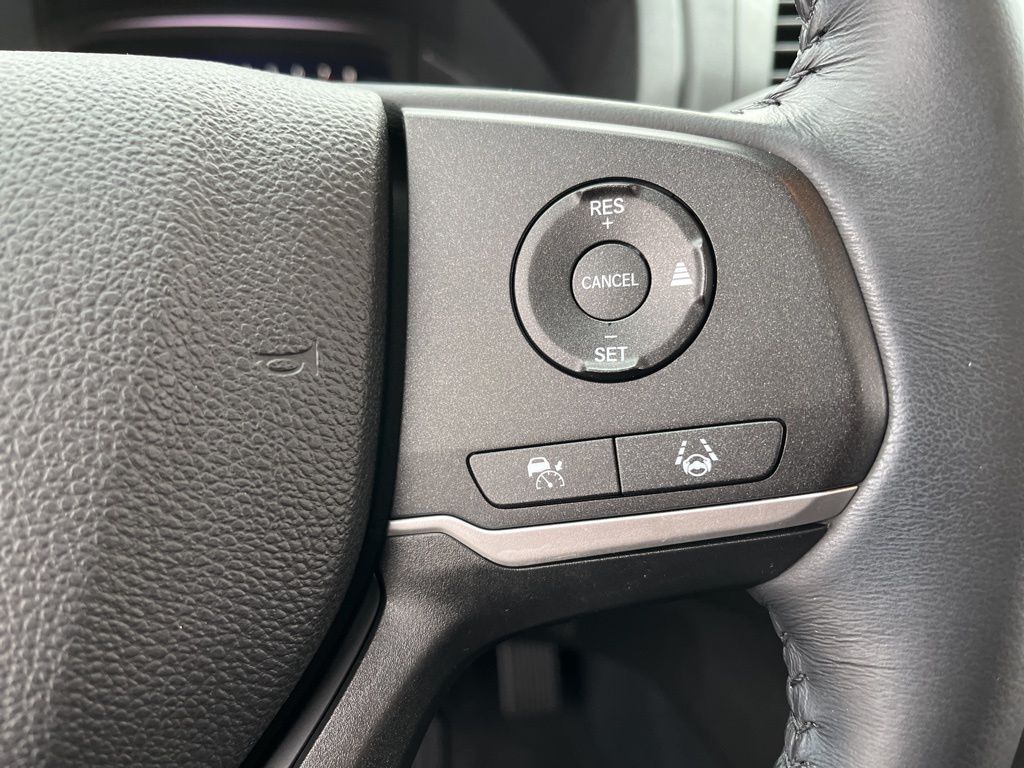 Thumbnail: 2023 Honda Odyssey - 22