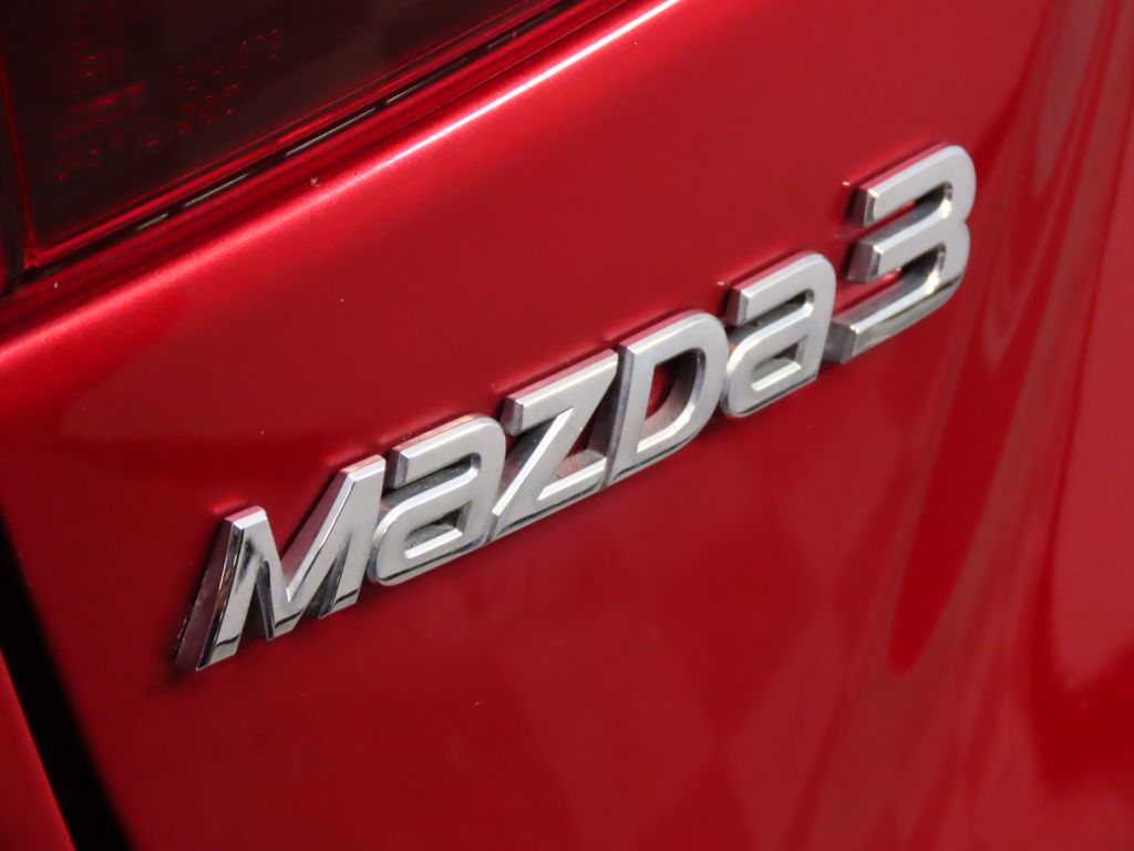 2014 Mazda Mazda3 i Sport 9