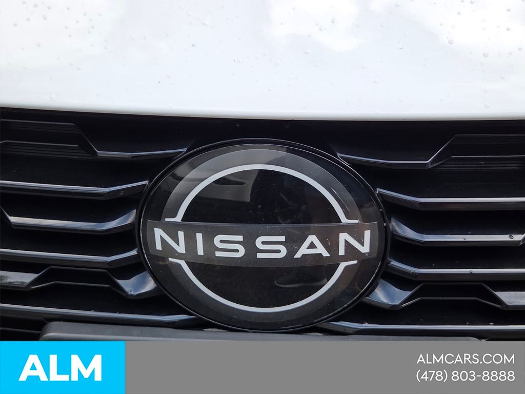 Used 2024 White Nissan SV image 27