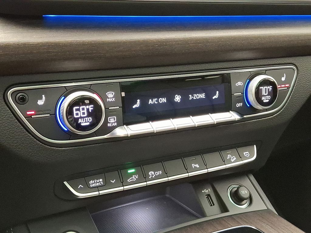 2025 Audi Q5  11