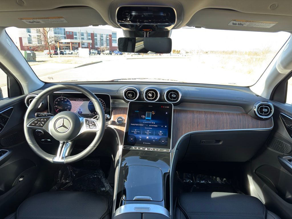 2025 Mercedes-Benz GLC GLC 350e photo