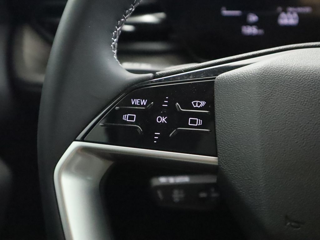 Thumbnail: 2025 Audi Q5 - 12